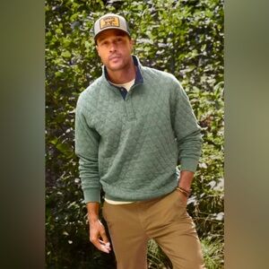Orvis quilted 1/4 snap pullover XL